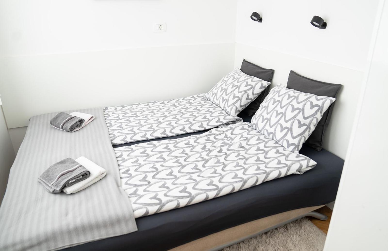 Casa De Dinca, 2 Bedroom, 6 Person, Free Parking Zone Zagreb Exteriör bild